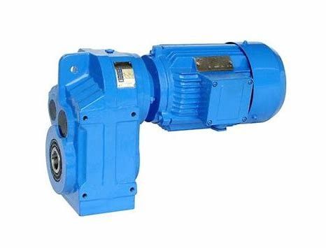 0.12 إلى 200KW Parallel Shaft Helical Gear Reducer R Series IP55